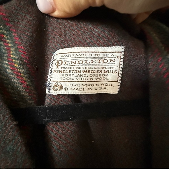 Vintage Pendleton Wool Cape 100% Virgin Wool - Picture 4 of 11